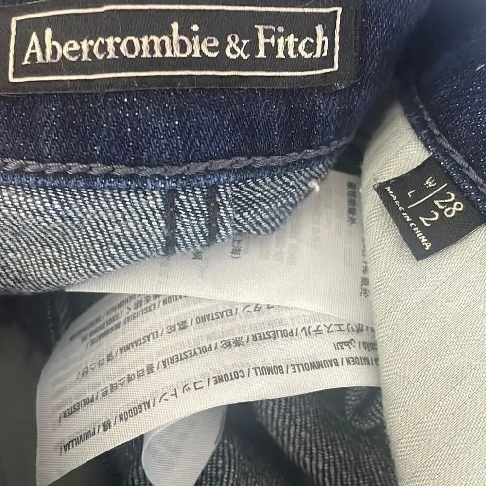 Abercrombie & Fitch Cuffed Hem Jean Shorts 28